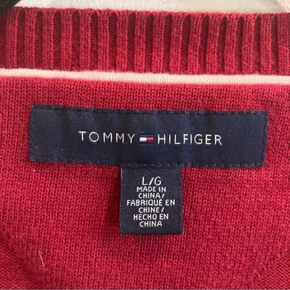 Tommy Hilfiger Red Argyle V-Neck Sweater with Navy and Gray Diamonds - Picture 2 of 7